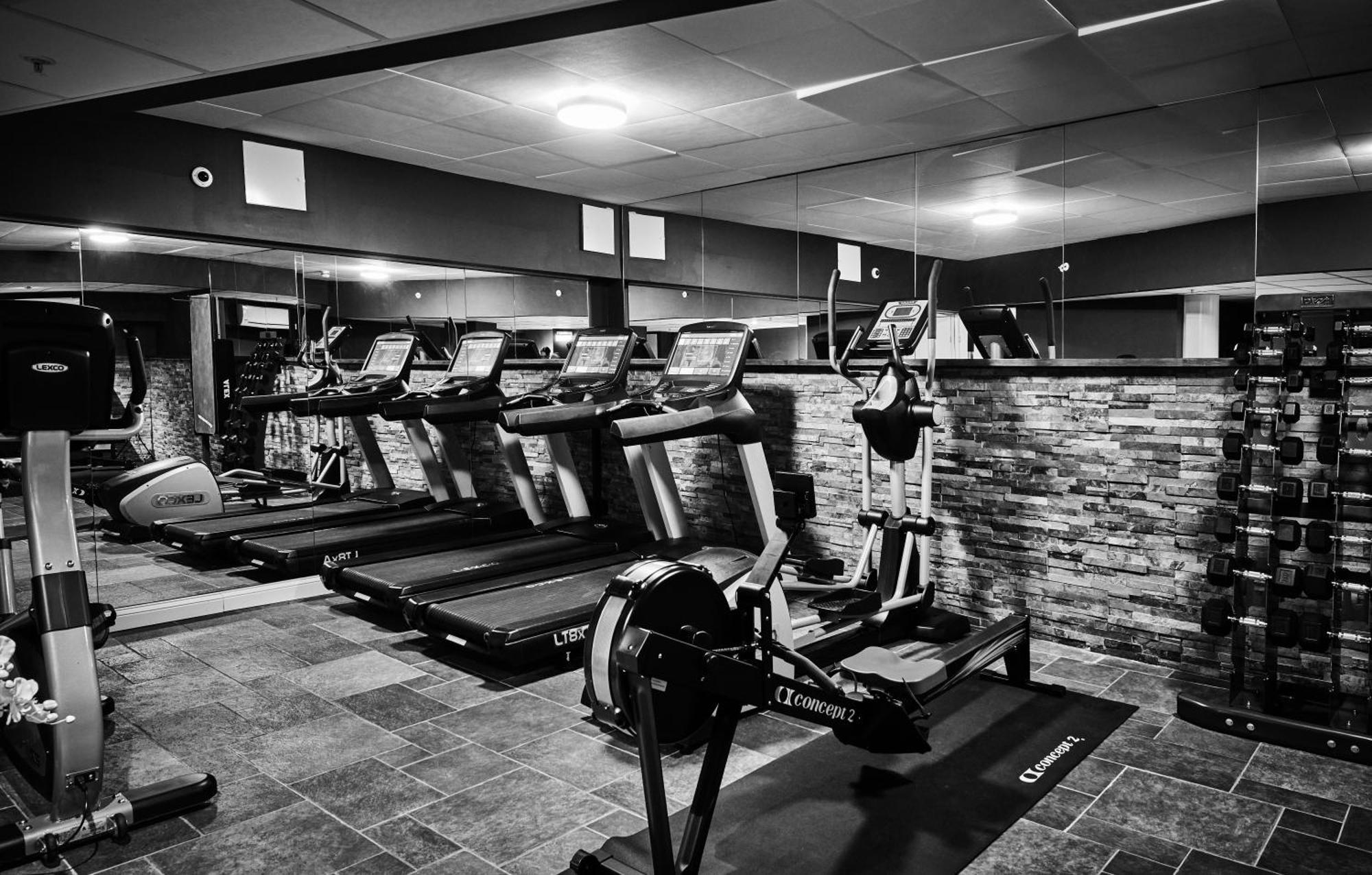 Hotel Opus 16 à Bergen Extérieur photo The gym at the National Training Centre, Lee Valley