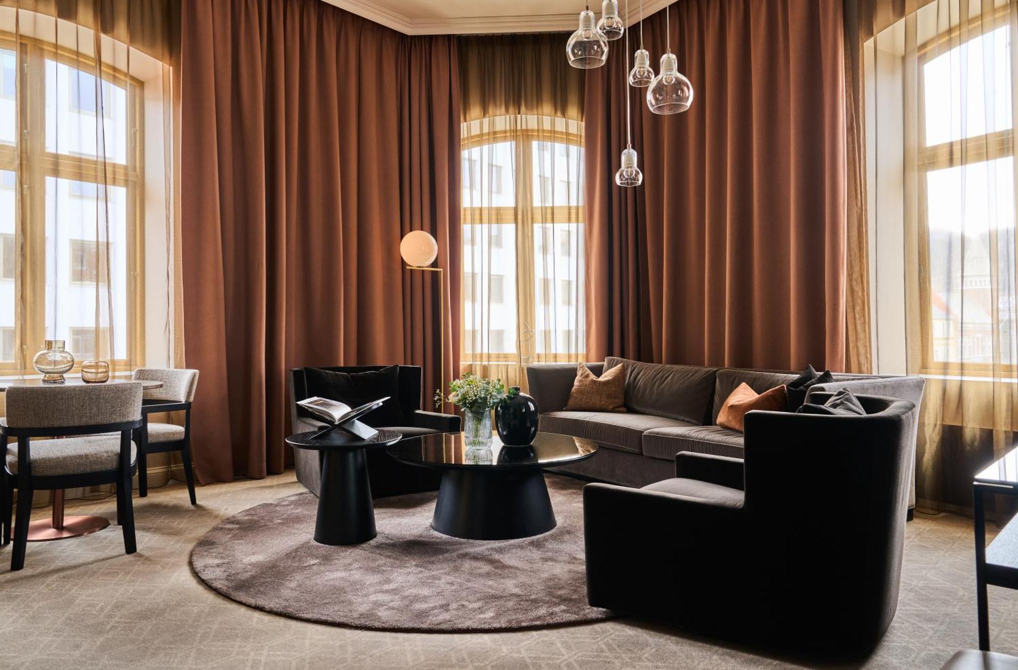 Hotel Opus 16 à Bergen Extérieur photo Interior of a suite at the Mandarin Oriental, Munich